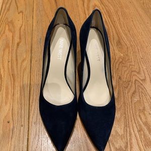 Nine West navy suede heel
